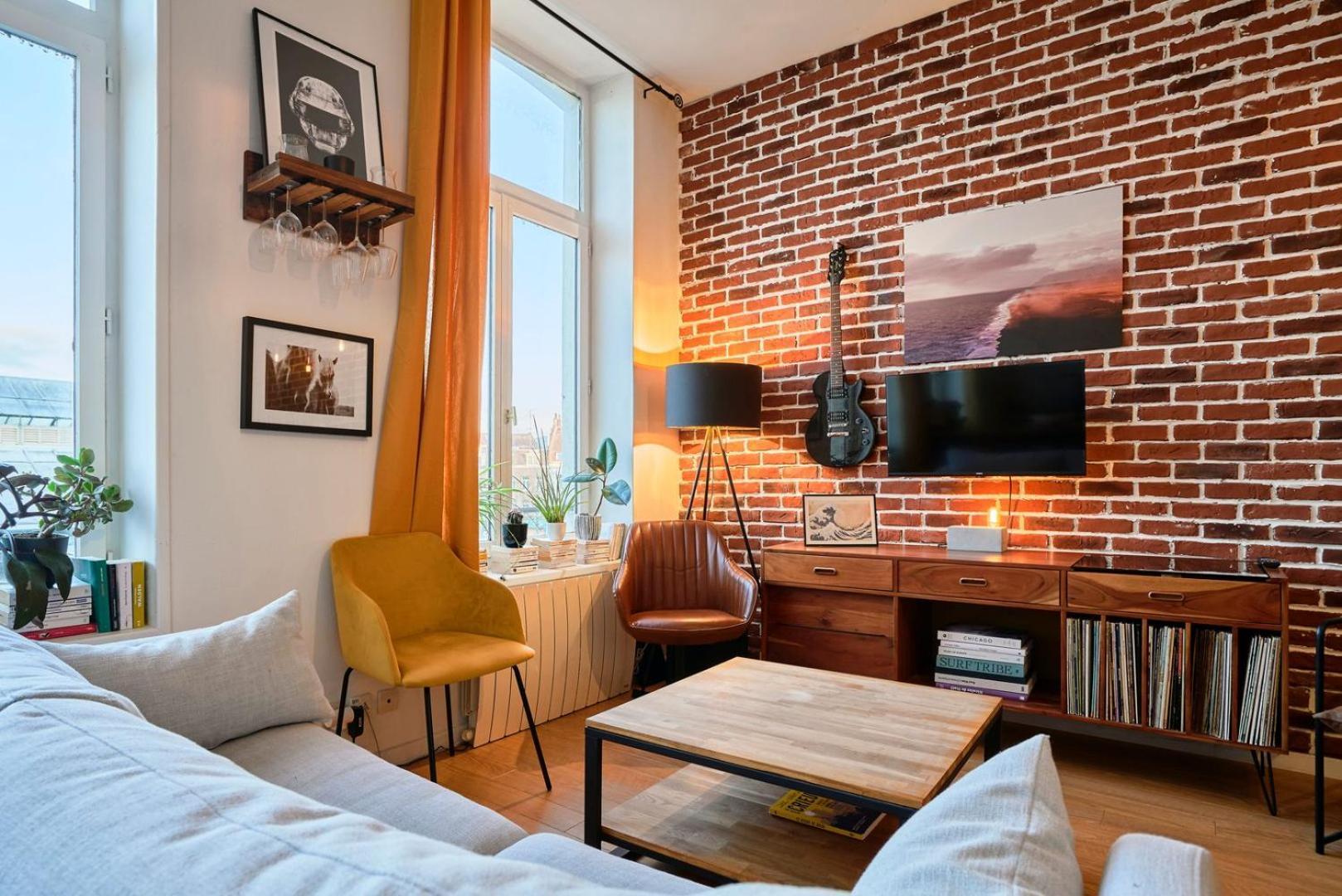 1 Bedroom Apartment Near Metro, Shops & Schools リール エクステリア 写真