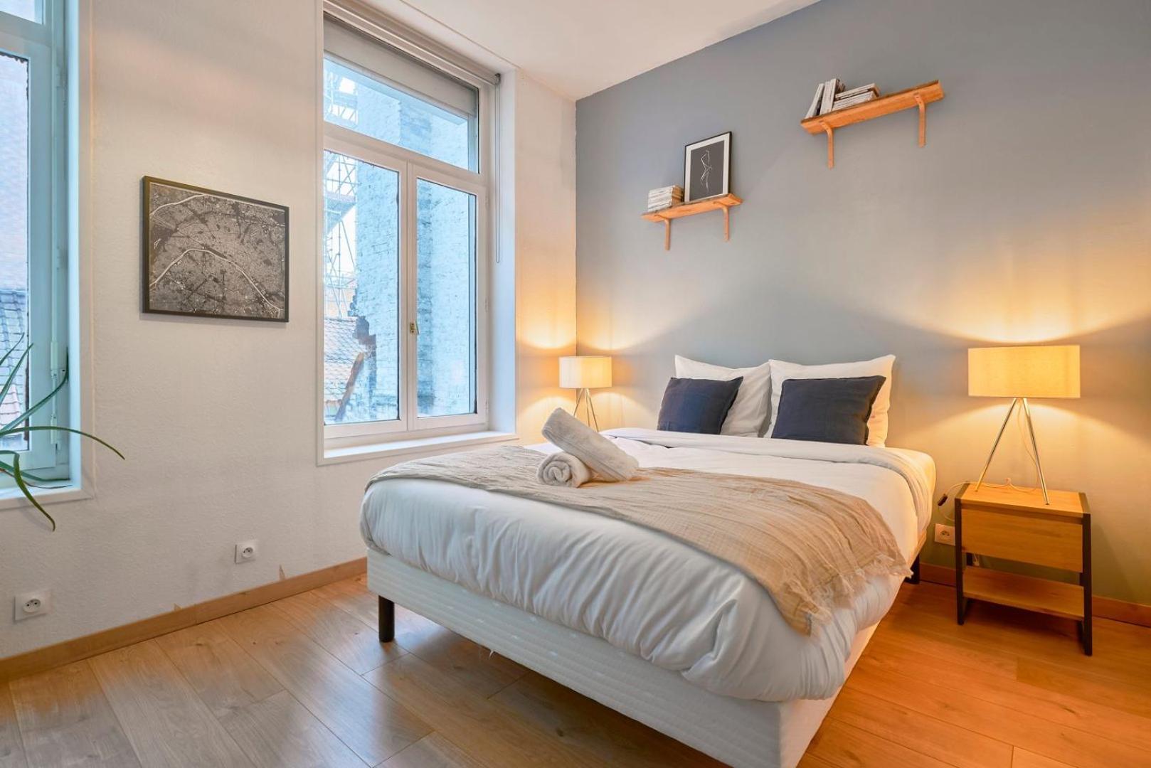 1 Bedroom Apartment Near Metro, Shops & Schools リール エクステリア 写真